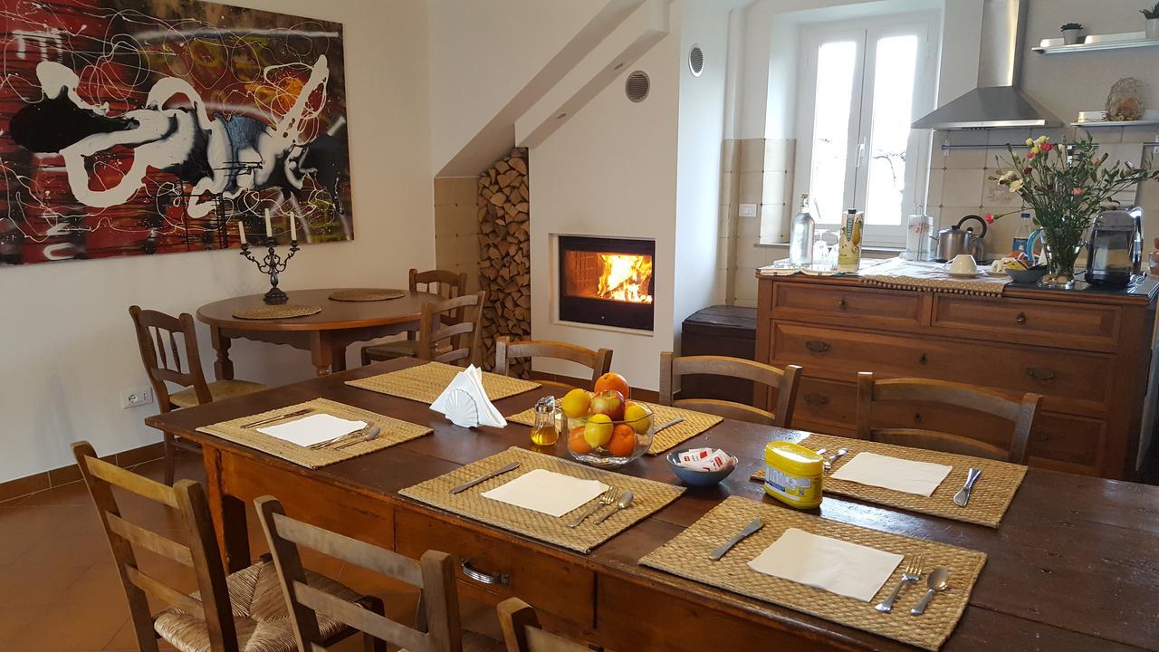 Altebas Bed and Breakfast Nogaredo di Prato Buitenkant foto